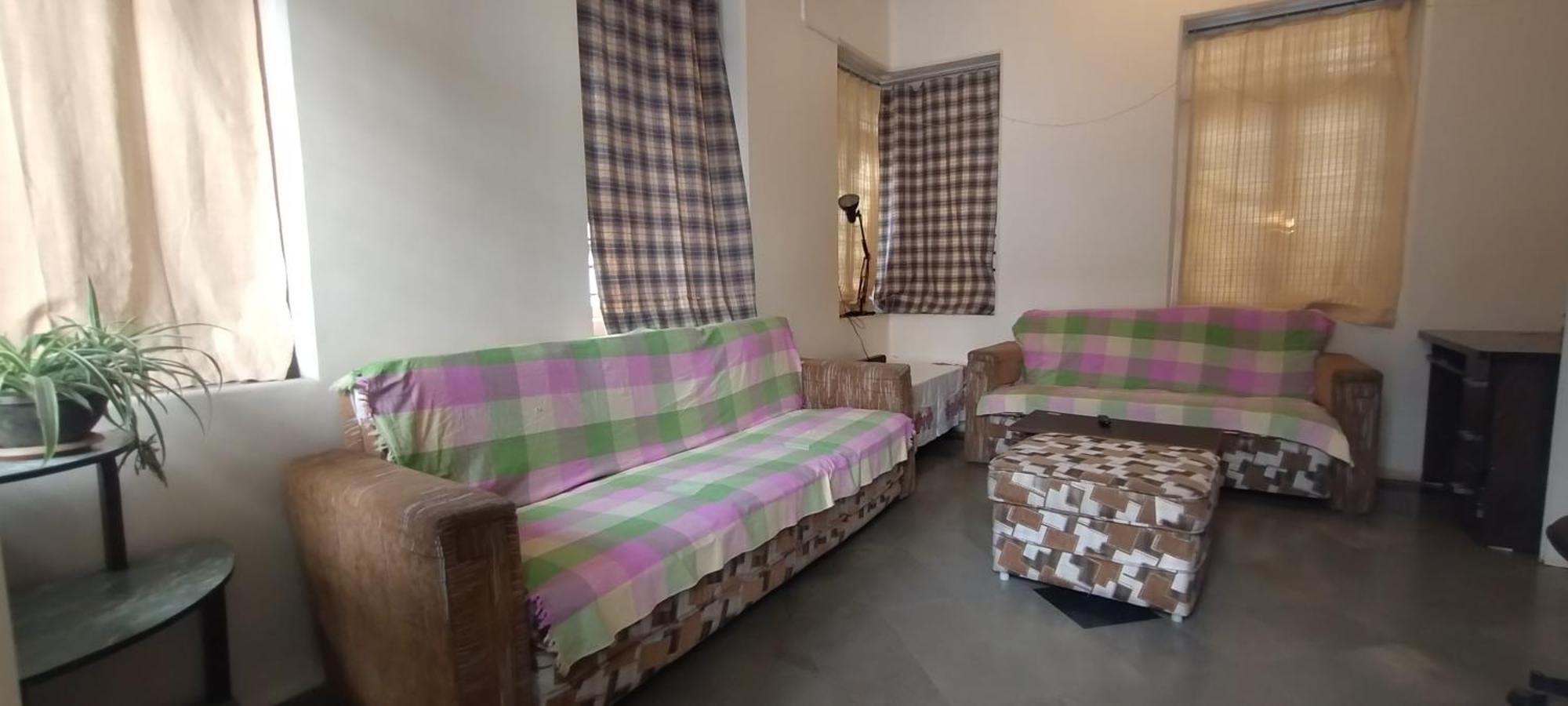 Madhav Bhavan Guest House Pune Eksteriør billede