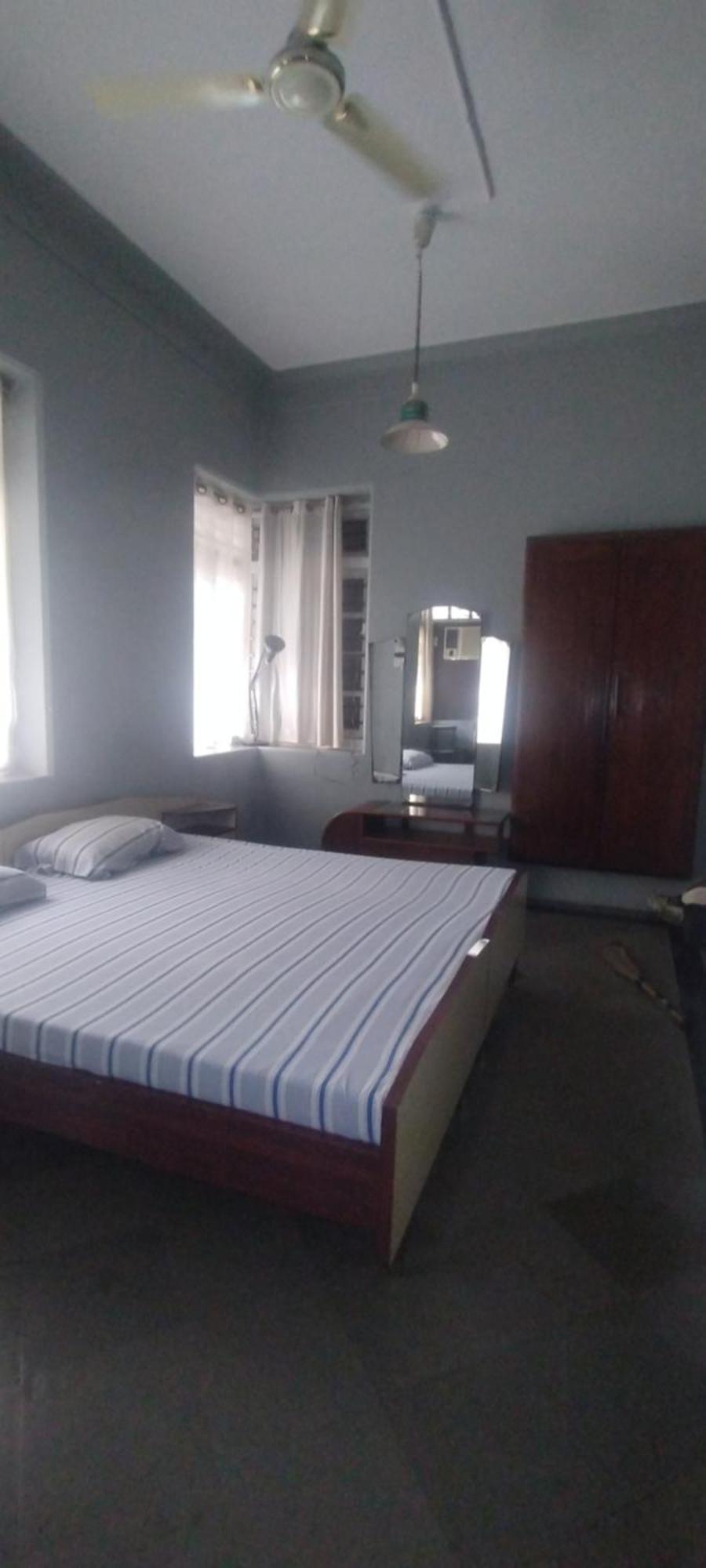 Madhav Bhavan Guest House Pune Eksteriør billede