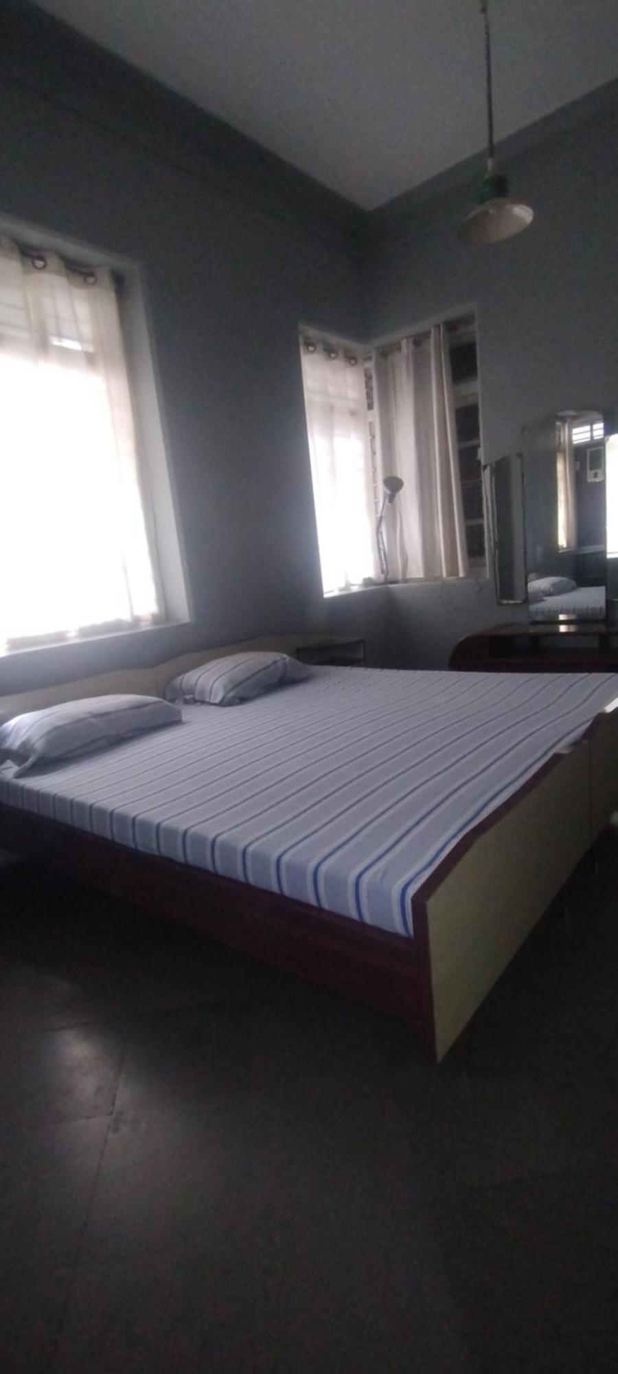 Madhav Bhavan Guest House Pune Eksteriør billede